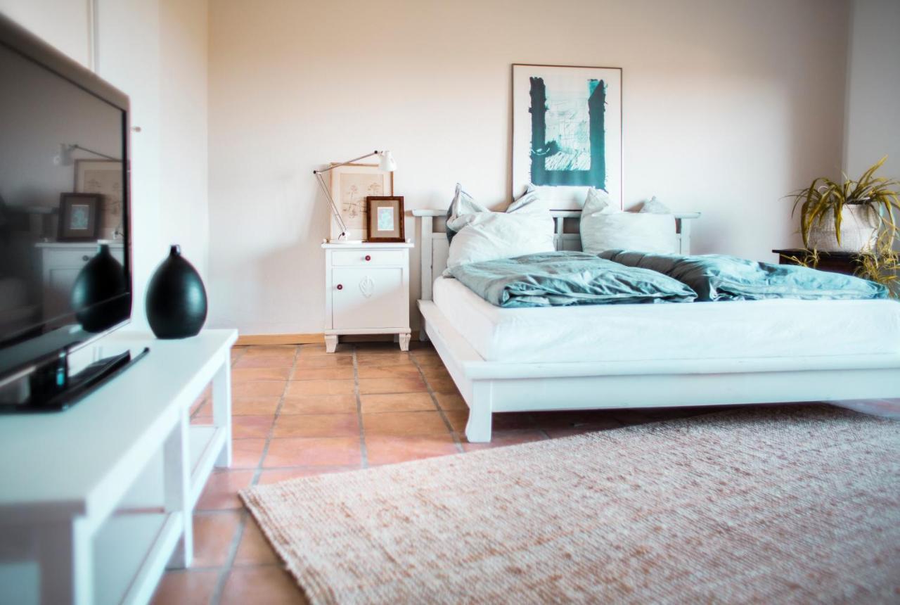 Bed & Breakfast Unter Den Linden Hungen Extérieur photo